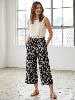 J. Jill Wearever Black Artistic Floral Wide Leg Capri Pants XL NWT